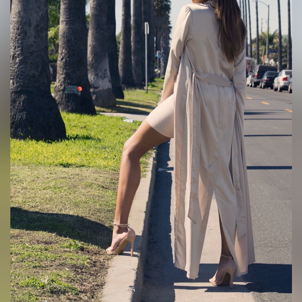 Sorella Women's Cream Long Satin Duster
